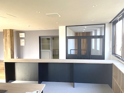 事務所及び倉庫の内装工事実績【オフィスリフォーム】